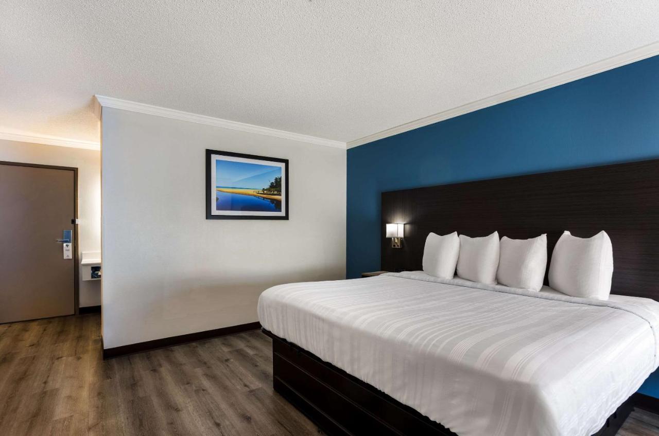 Quality Inn South Bend Near Notre Dame Экстерьер фото